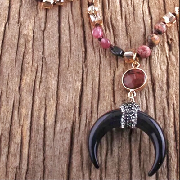 3/$15♥️ NEW EBONY Crescent Moon Black Double Horn/Tusk Necklace - Picture 2 of 12